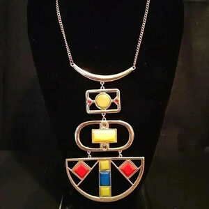 Runway style massive costume necklace #bundlefive
